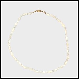 Luminous Mother of Pearl Necklace